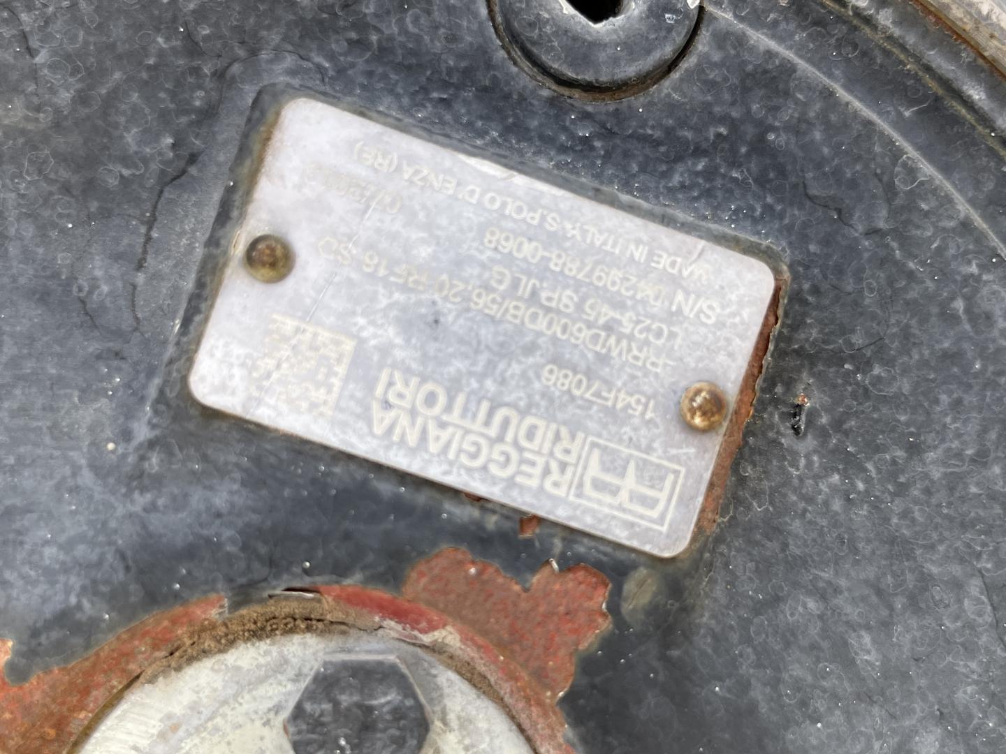 ./imagenes/INVOICE/2019/17102/ASCENSOR JLG 600AJ (4).JPG